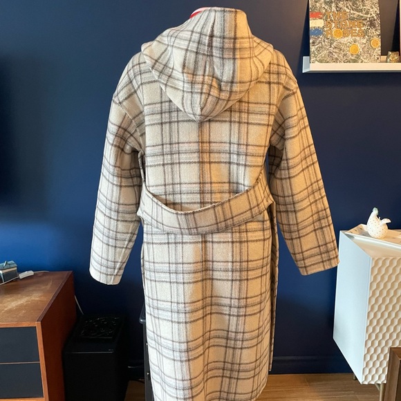 Cozy wool jacket. Perfect for spring! - Picture 3 of 5